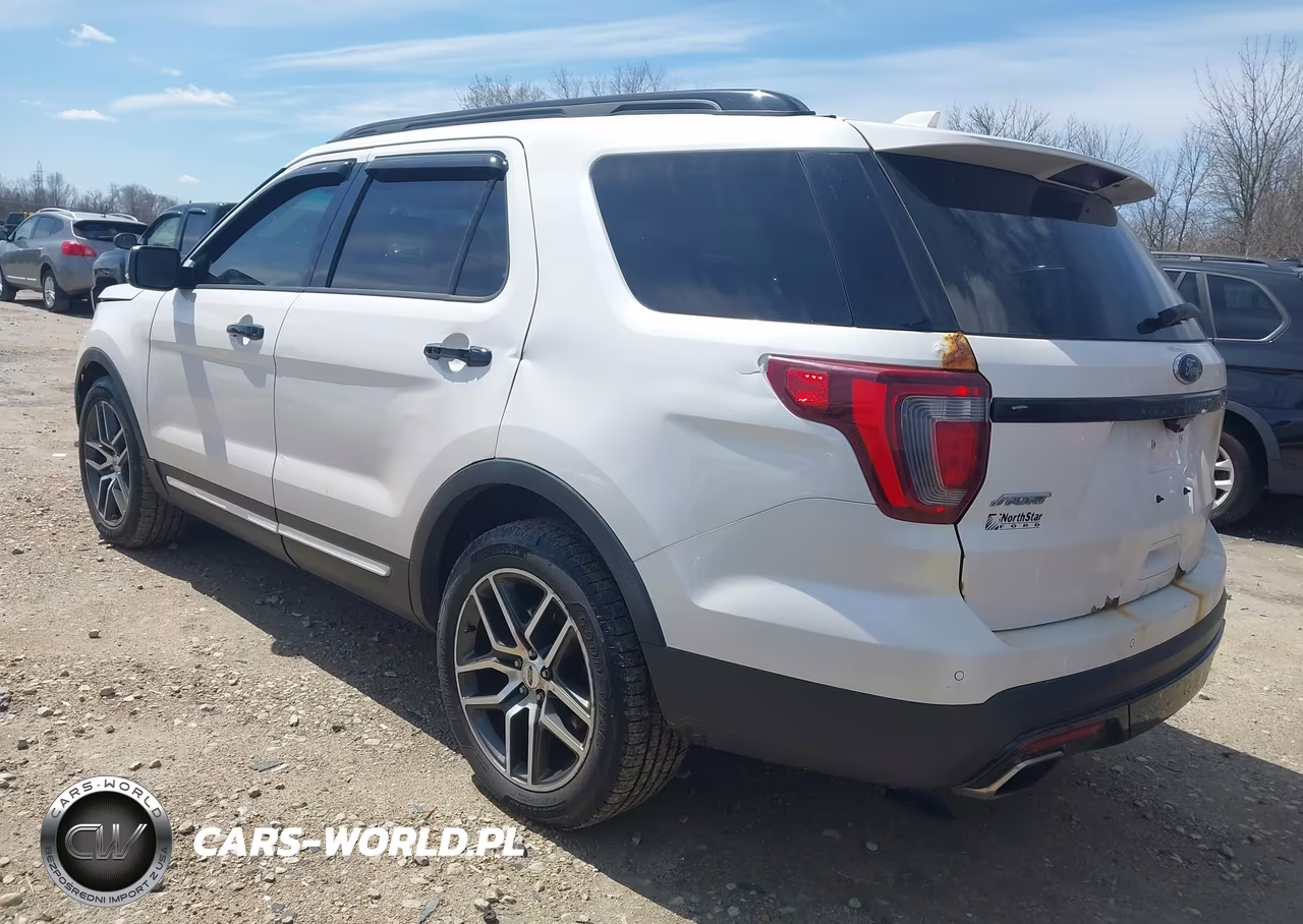 2016 Ford Explorer Sport VIN:1FM5K8GT9GGA58930 - 3