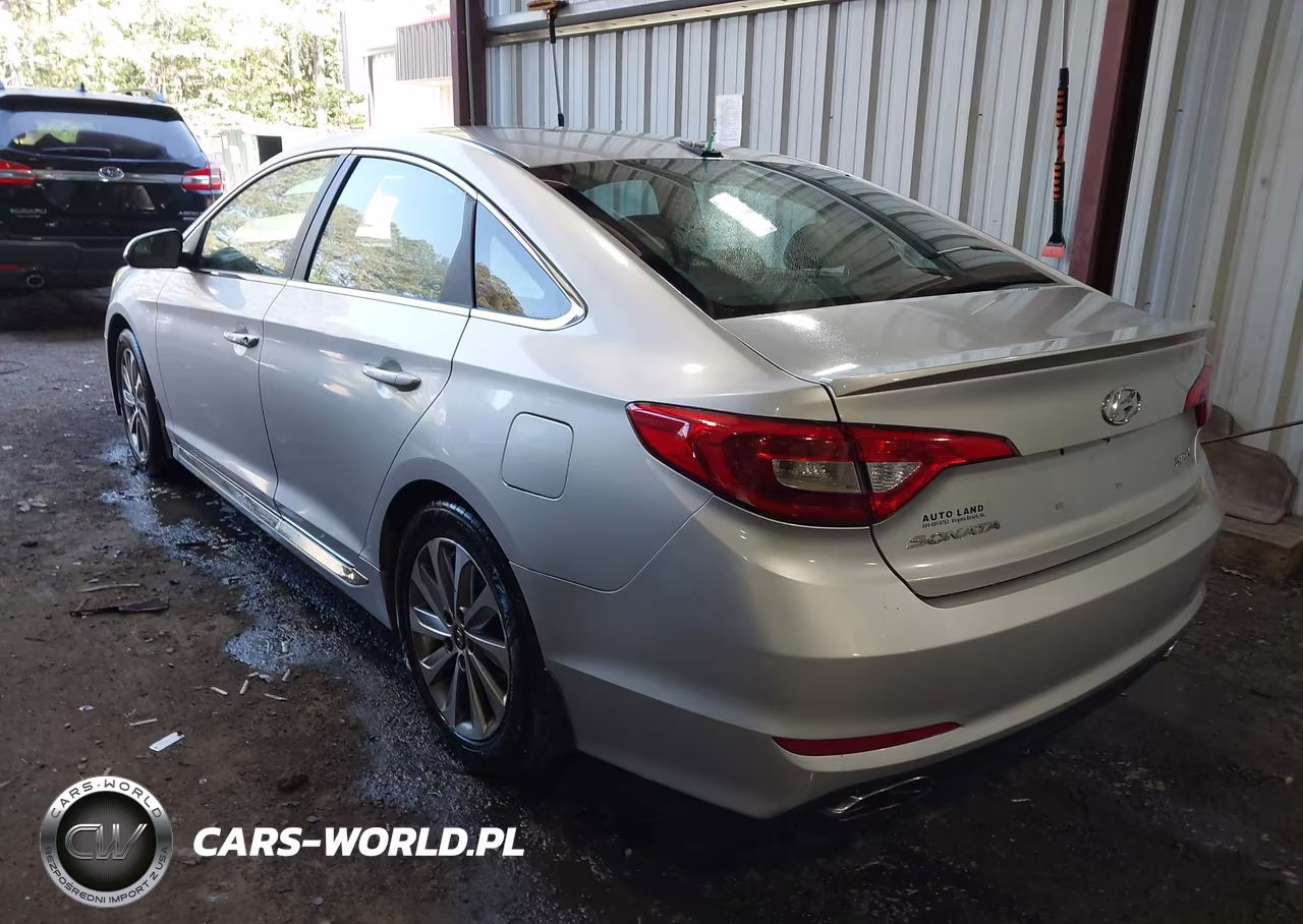 2016 Hyundai Sonata Sport VIN:5NPE34AF0GH391168 - 3