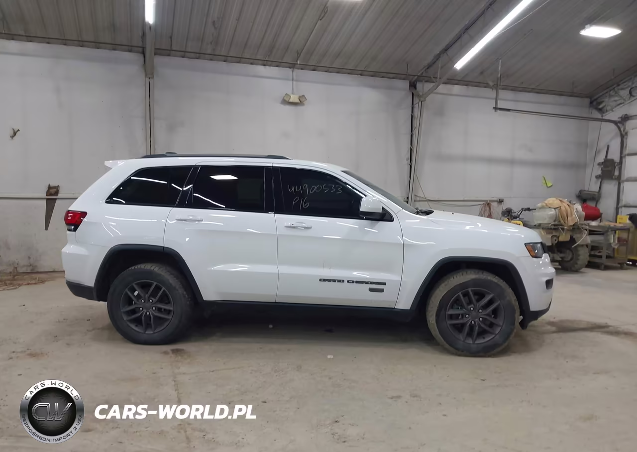 2016 Jeep Grand Cherokee 75Th Anniversary VIN:1C4RJFAG3GC364988 - 13