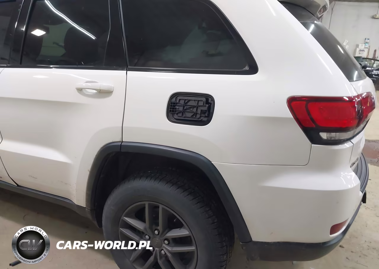 2016 Jeep Grand Cherokee 75Th Anniversary VIN:1C4RJFAG3GC364988 - 6