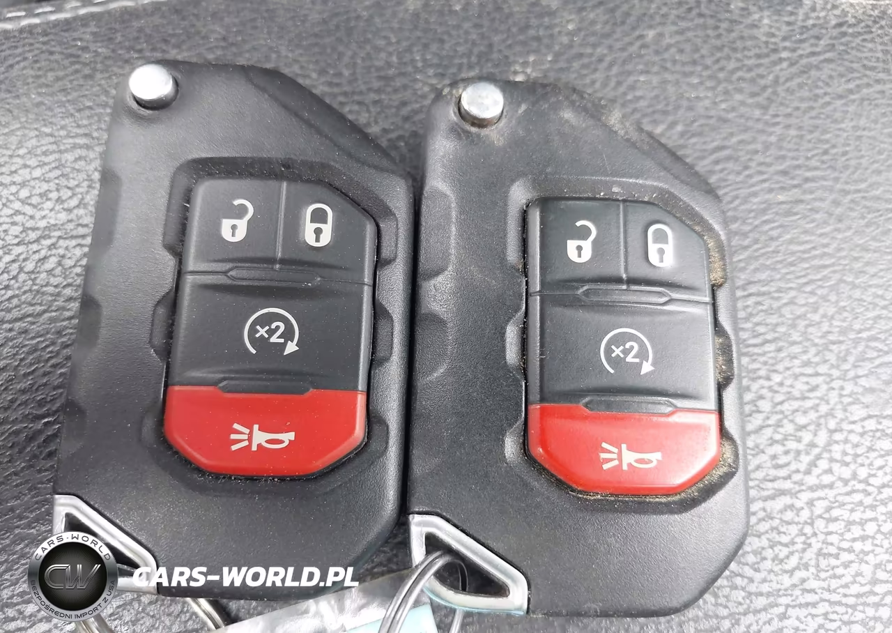2020 Jeep Gladiator Overland 4X4 VIN:1C6HJTFG0LL124298 - 11