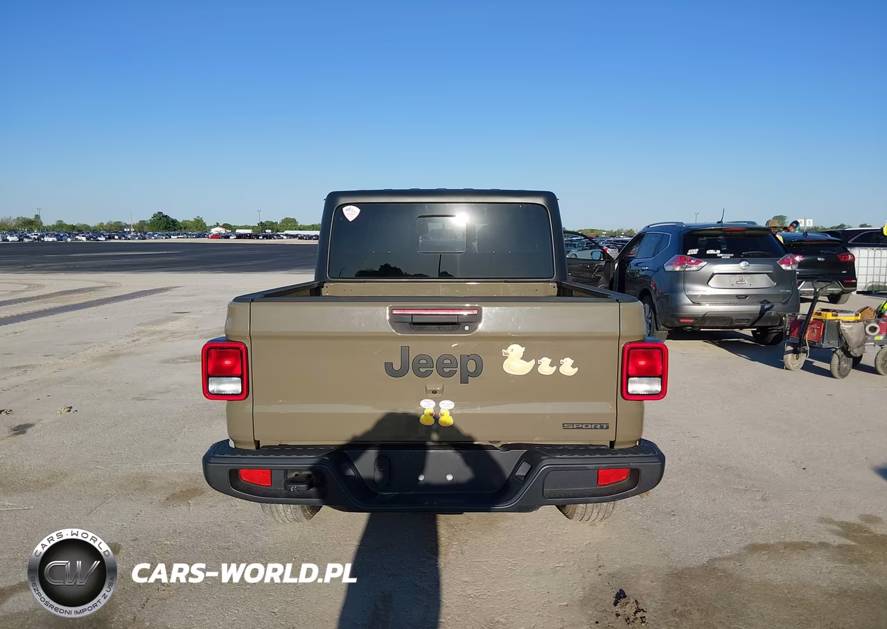 2020 Jeep Gladiator Sport S 4X4 VIN:1C6HJTAG2LL170660 - 16