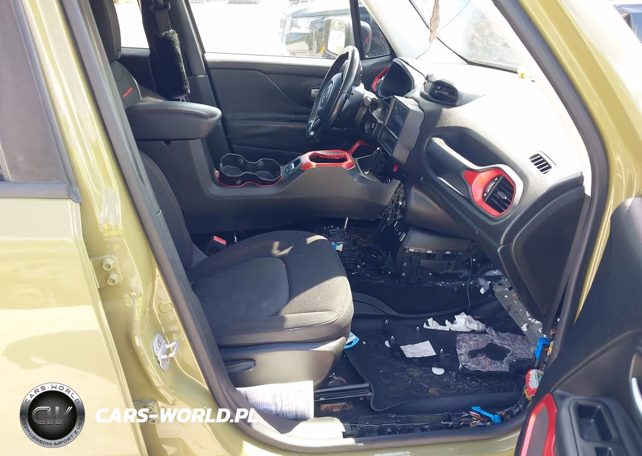 2015 Jeep Renegade Trailhawk VIN:ZACCJBCT0FPB56955 - 5