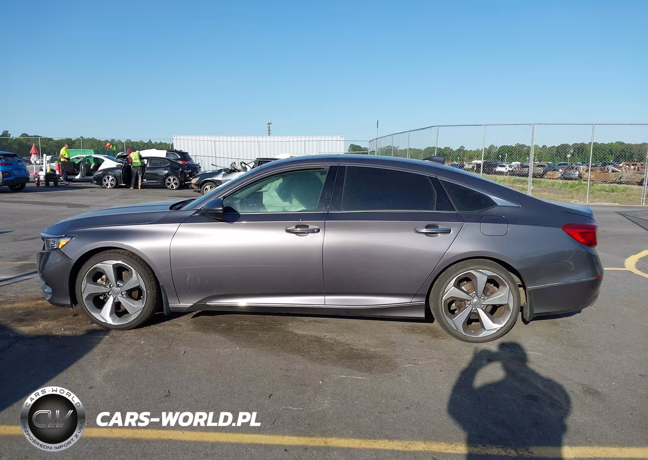 2018 Honda Accord Touring 2.0T VIN:1HGCV2F9XJA021158 - 14