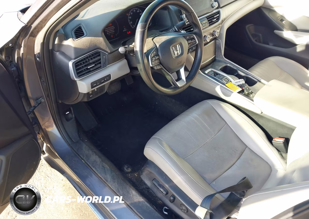 2018 Honda Accord Touring 2.0T VIN:1HGCV2F9XJA021158 - 5