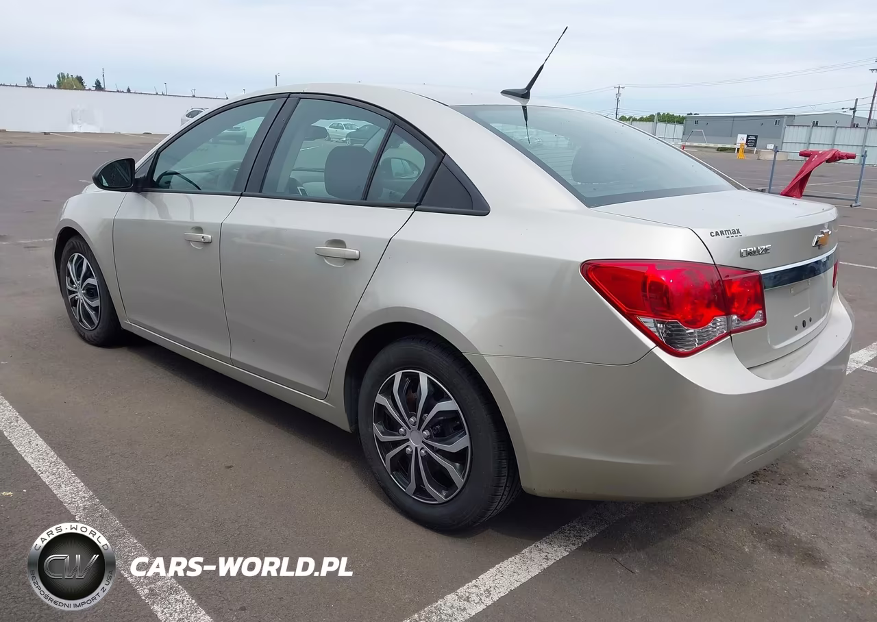 2014 Chevrolet Cruze Ls Auto VIN:1G1PA5SG9E7199544 - 3