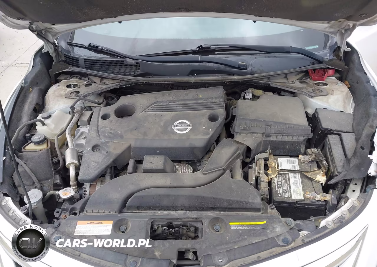 2015 Nissan Altima 2.5 S VIN:1N4AL3AP0FN330666 - 10