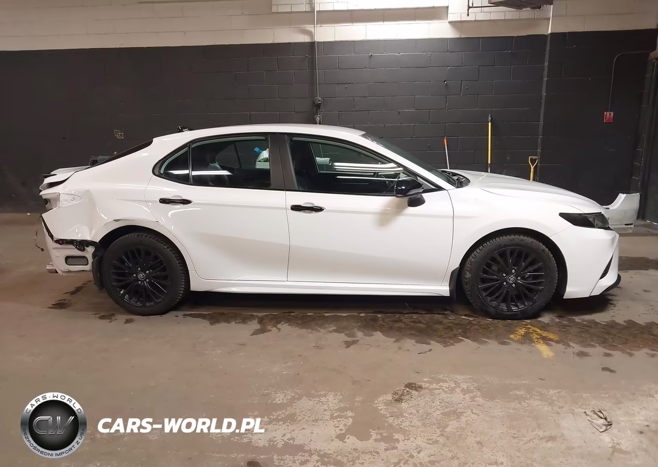 2020 Toyota Camry Se Nightshade Edition VIN:4T1G11AK4LU347311 - 14
