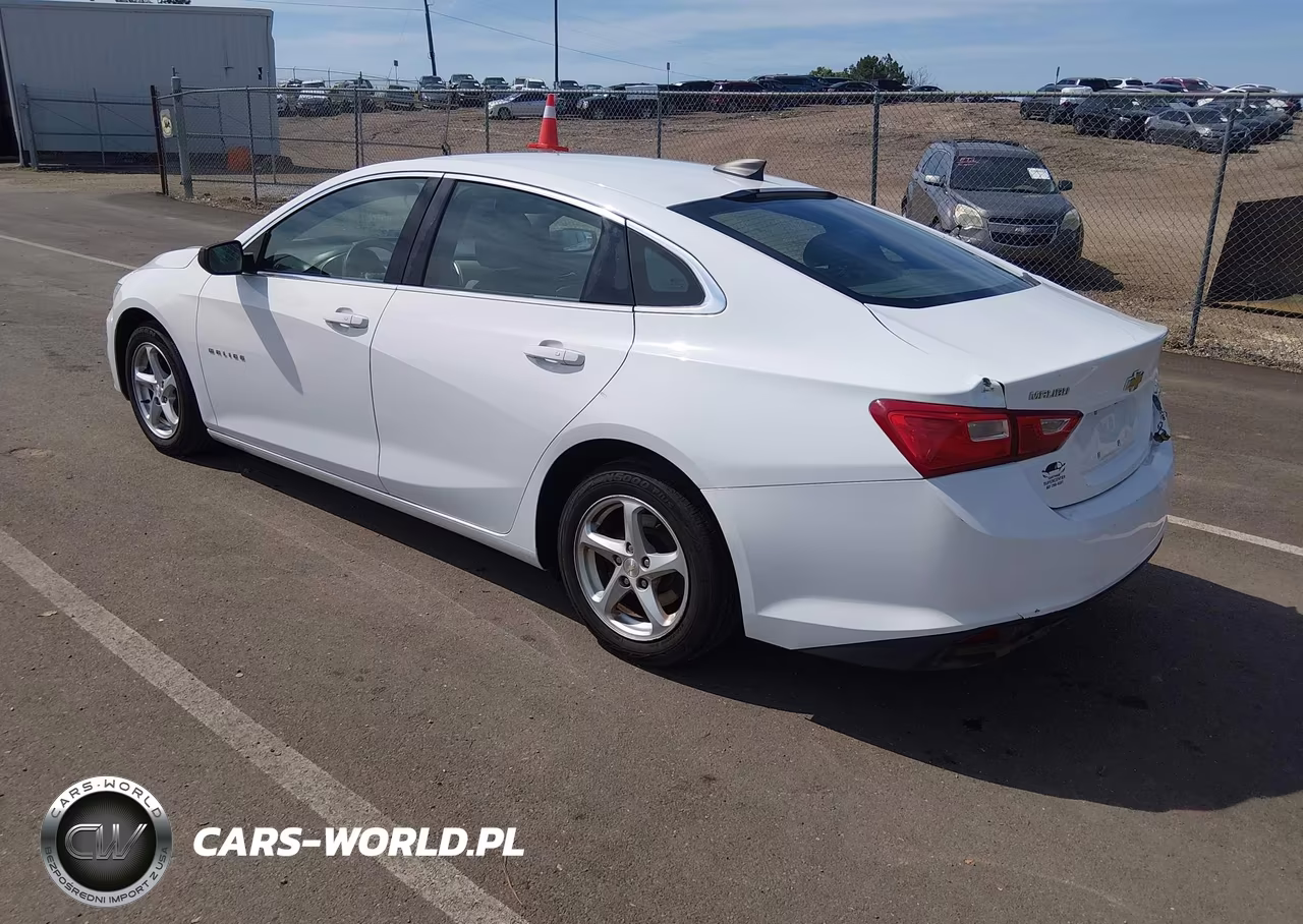 2017 Chevrolet Malibu Ls VIN:1G1ZB5ST1HF135382 - 3