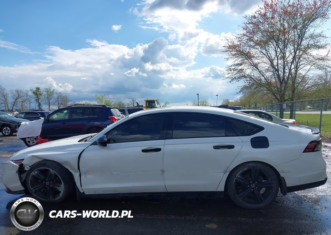 2024 Honda Accord Hybrid Sport-L VIN:1HGCY2F73RA083986 - 14