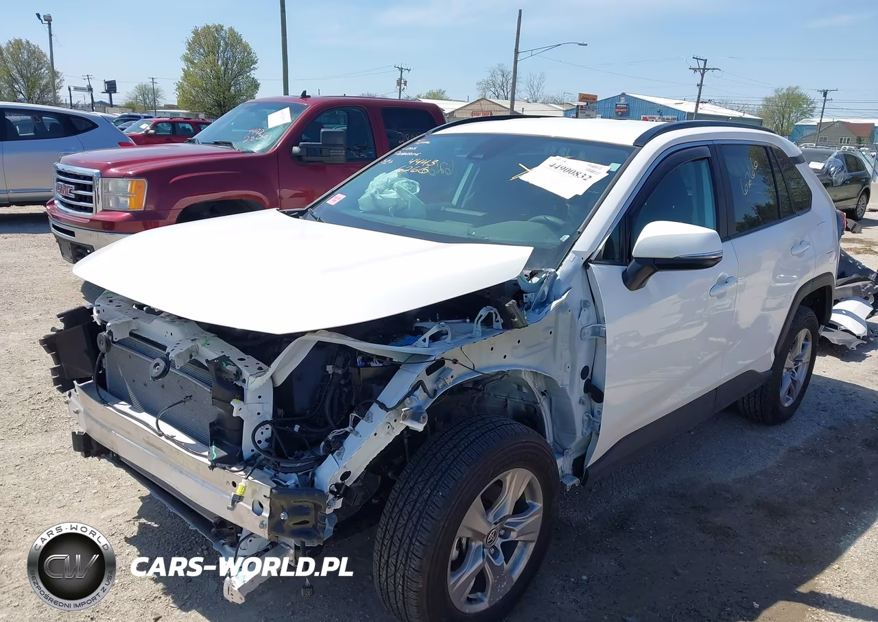 2024 Toyota Rav4 Xle VIN:2T3P1RFV8RW485029 - 2