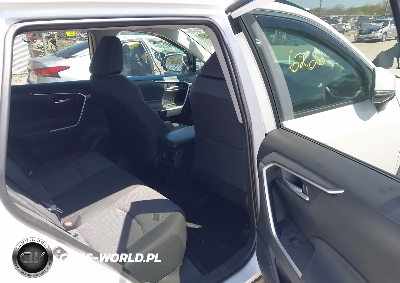 2024 Toyota Rav4 Xle VIN:2T3P1RFV8RW485029 - 8