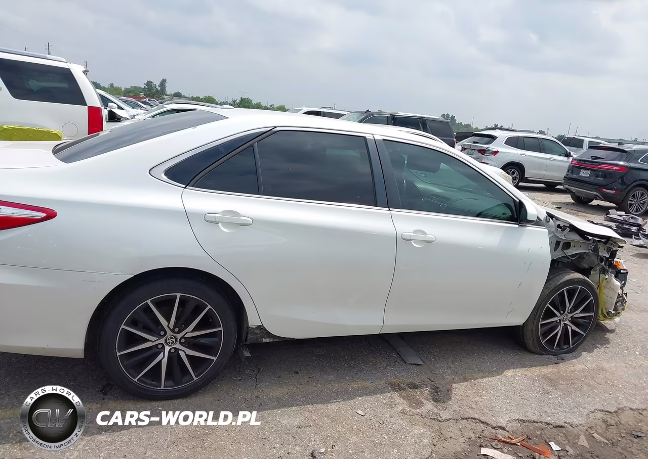 2015 Toyota Camry Xse VIN:4T1BF1FK6FU488759 - 13