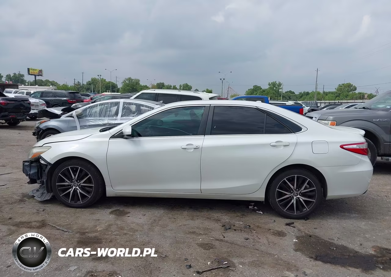 2015 Toyota Camry Xse VIN:4T1BF1FK6FU488759 - 14
