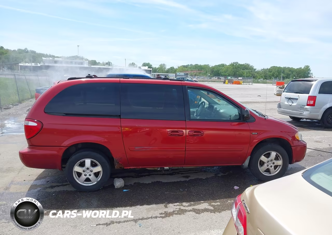 2005 Dodge Grand Caravan Sxt VIN:2D4GP44L85R382235 - 13