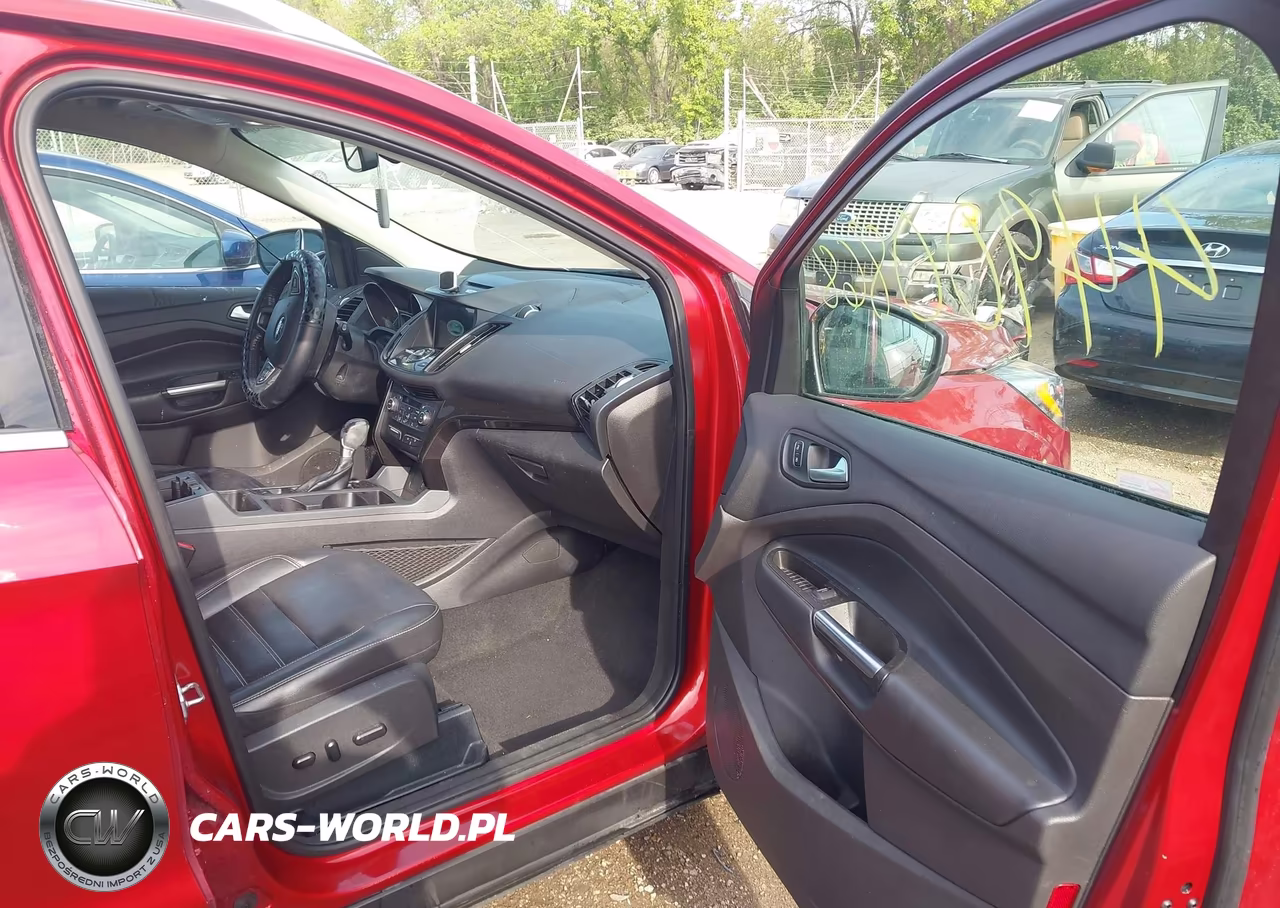 2017 Ford Escape Titanium VIN:1FMCU0J90HUB58742 - 5