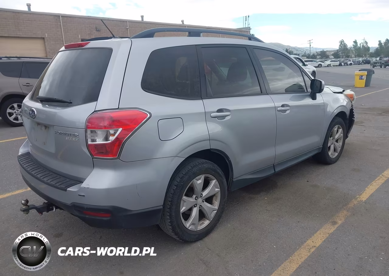 2014 Subaru Forester 2.5I Premium VIN:JF2SJAEC5EH543854 - 4