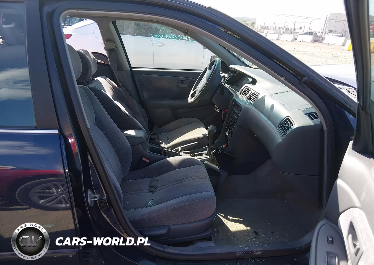 1999 Toyota Camry Le VIN:JT2BG22K0X0311008 - 5