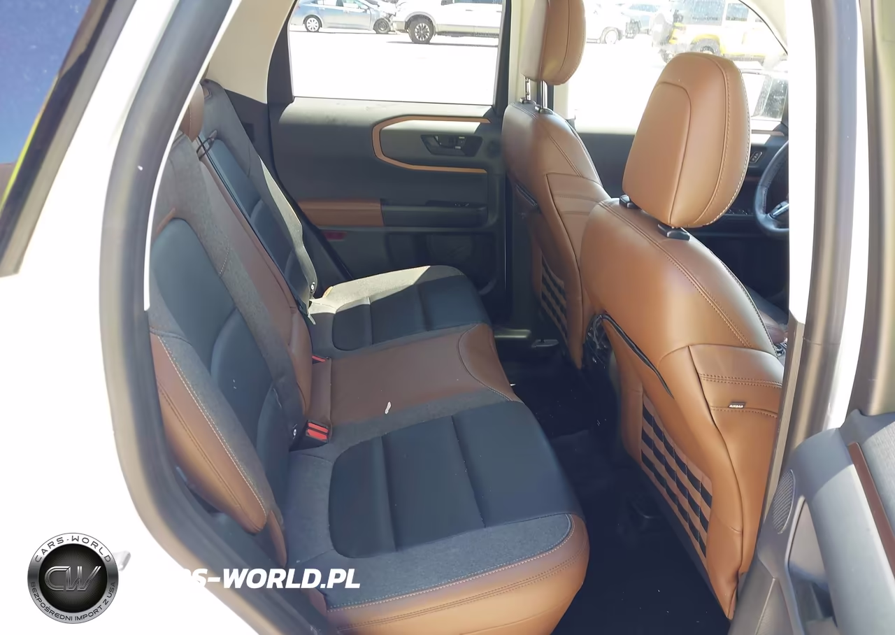2021 Ford Bronco Sport Outer Banks VIN:3FMCR9C67MRA66621 - 8