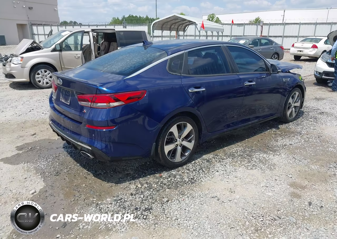 2019 Kia Optima S VIN:5XXGT4L36KG367635 - 4
