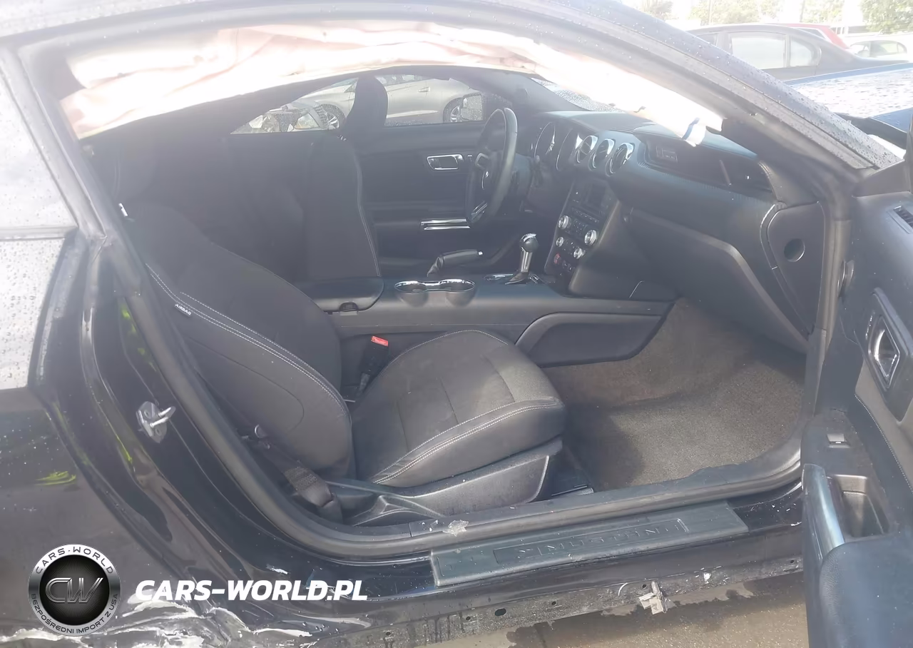 2015 Ford Mustang V6 VIN:1FA6P8AM9F5409055 - 5