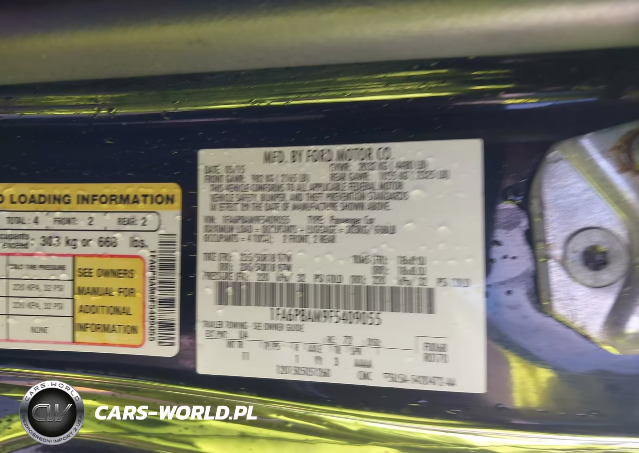 2015 Ford Mustang V6 VIN:1FA6P8AM9F5409055 - 9