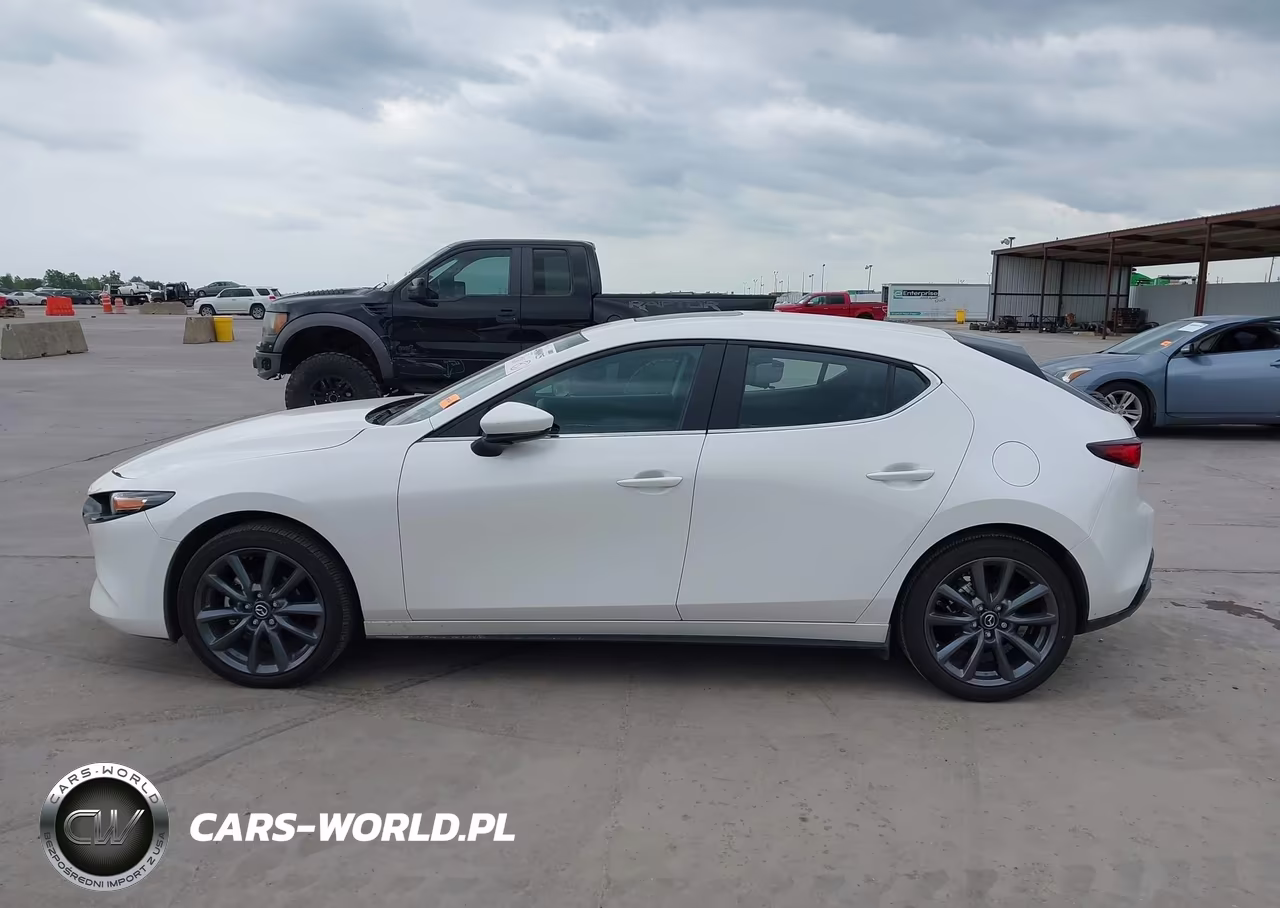 2025 Mazda Mazda3 2.5 S Preferred VIN:JM1BPALM8S1762370 - 14