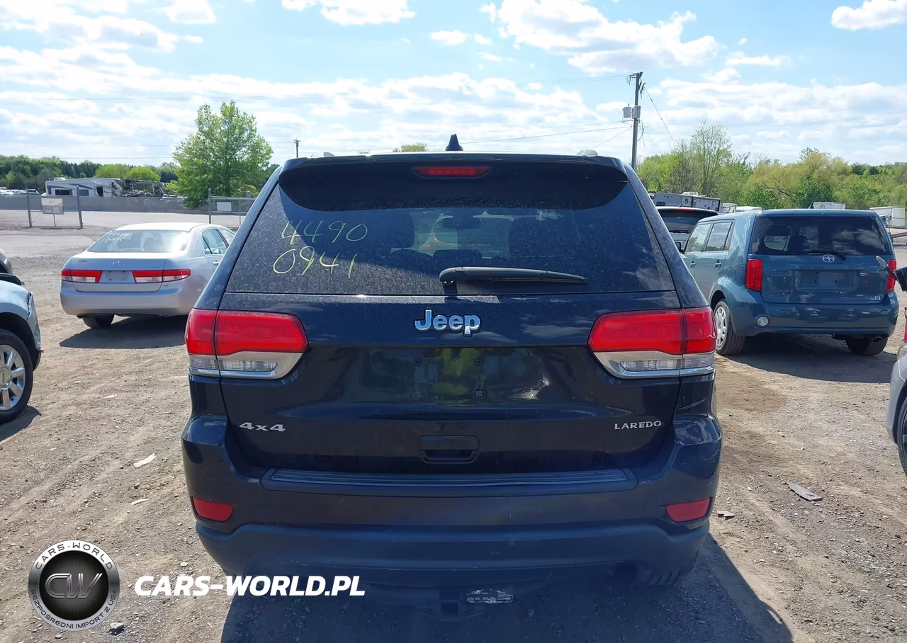 2014 Jeep Grand Cherokee Laredo VIN:1C4RJFAG0EC566569 - 16
