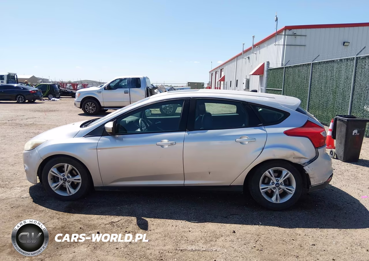 2013 Ford Focus Se VIN:1FADP3K29DL254927 - 14