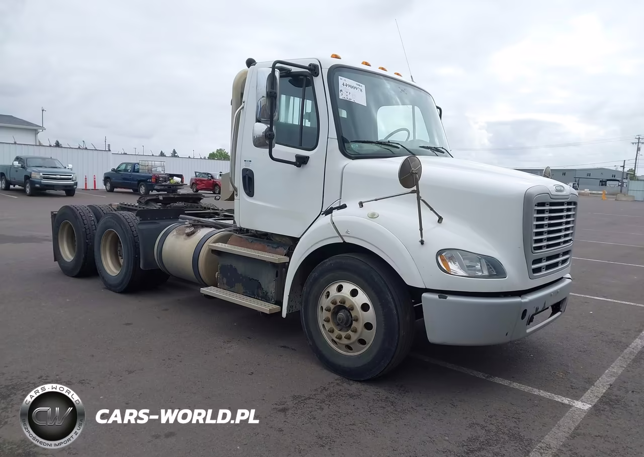 2017 Freightliner M2 112