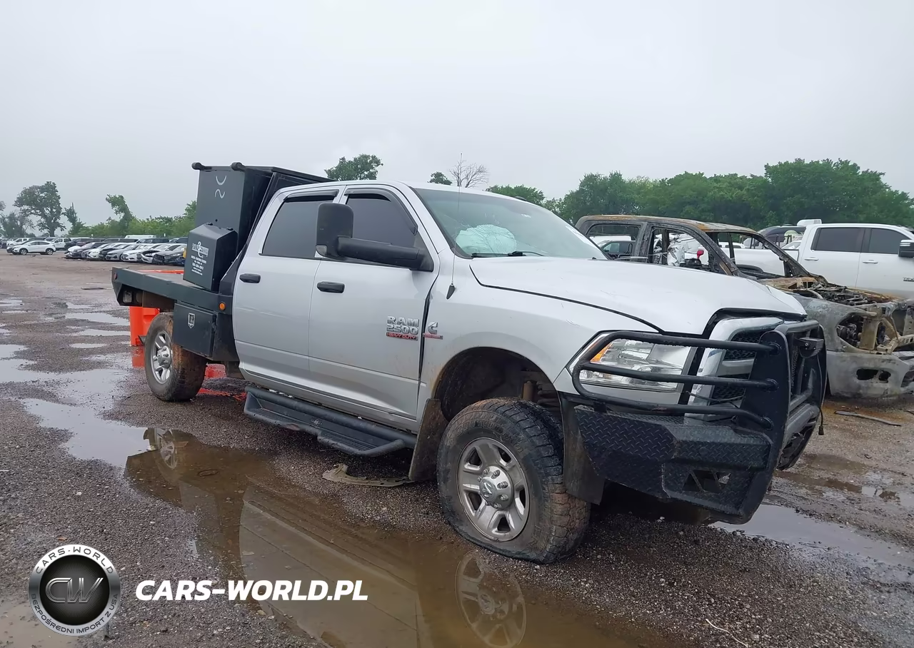 2018 Ram 2500 Tradesman 4X4 8' Box – zdjęcie 1 z 13