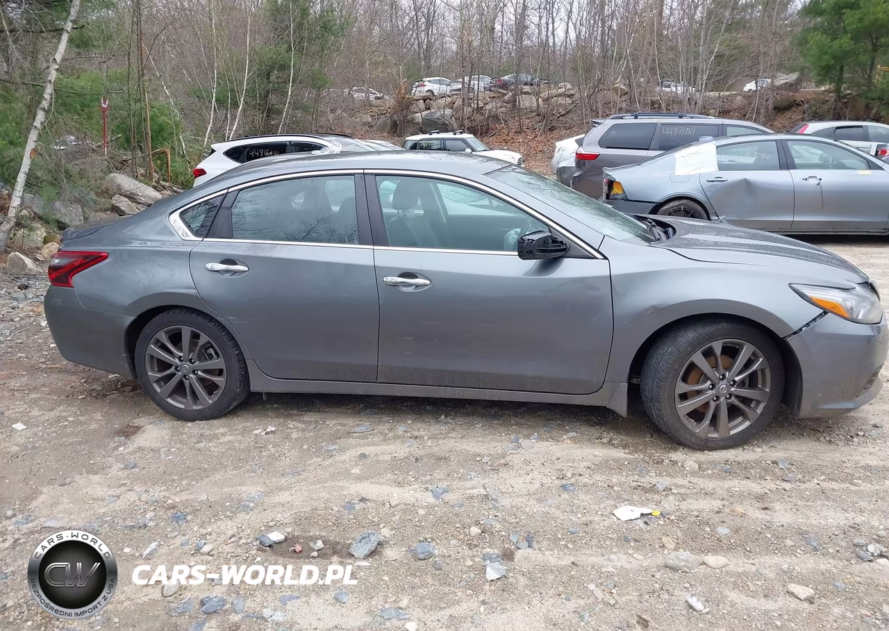 2018 Nissan Altima 2.5 Sr VIN:1N4AL3APXJC470194 - 13