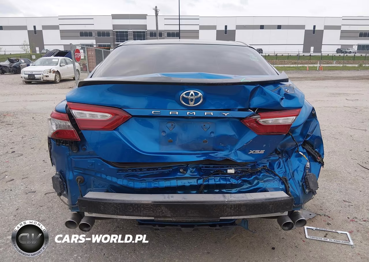 2018 Toyota Camry Xse VIN:4T1B61HK5JU149187 - 17