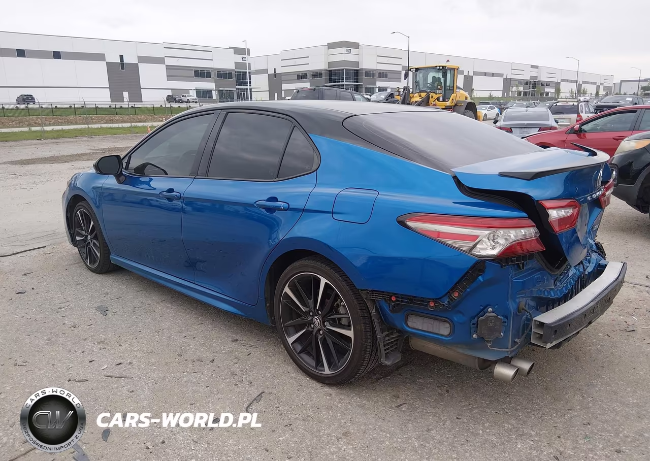 2018 Toyota Camry Xse VIN:4T1B61HK5JU149187 - 3