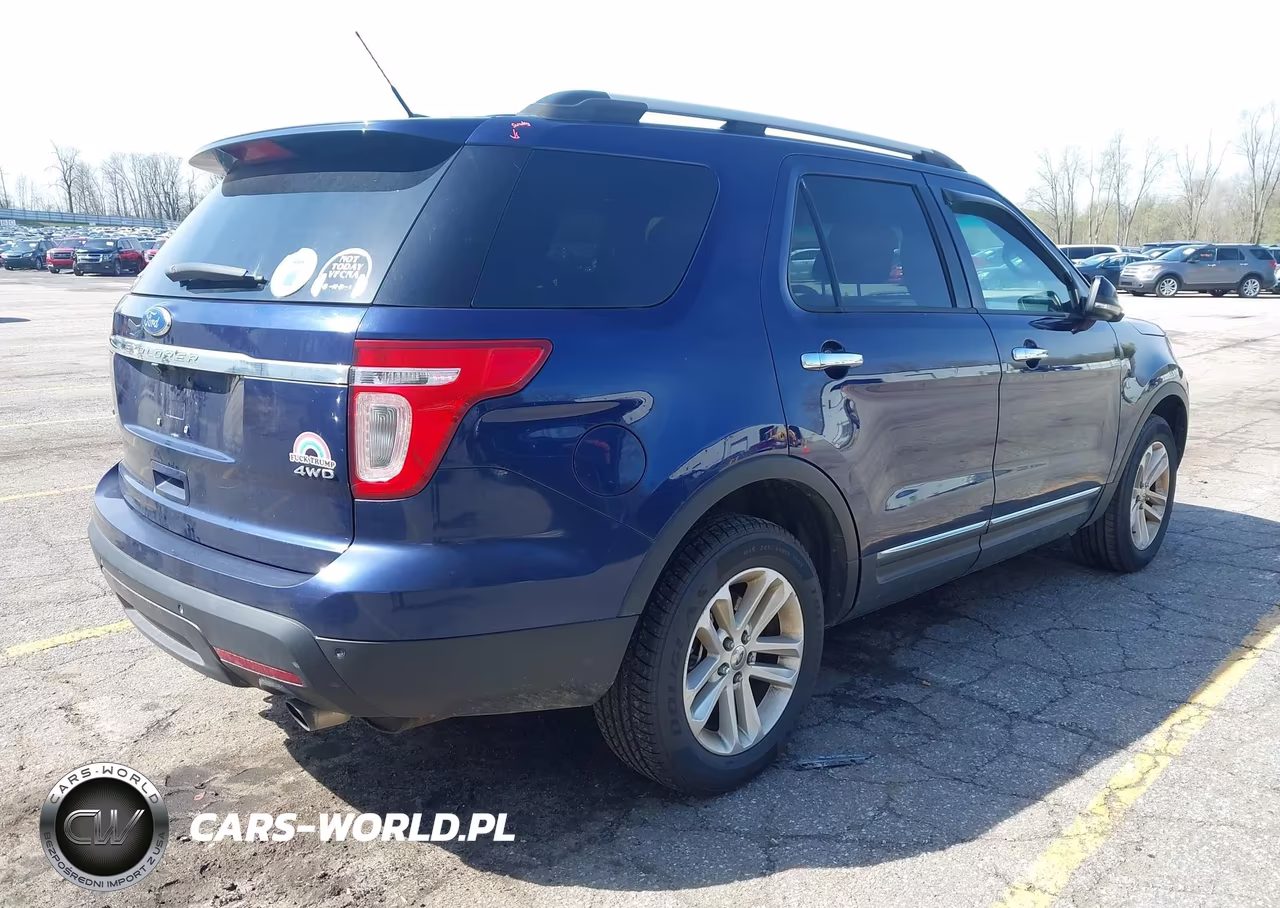 2011 Ford Explorer Xlt VIN:1FMHK8D82BGA35365 - 4