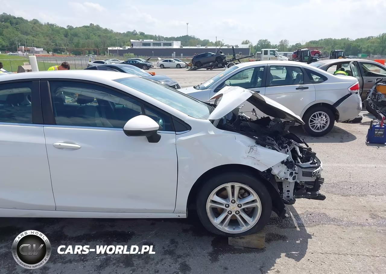 2017 Chevrolet Cruze Lt Auto VIN:1G1BE5SMXH7238604 - 18
