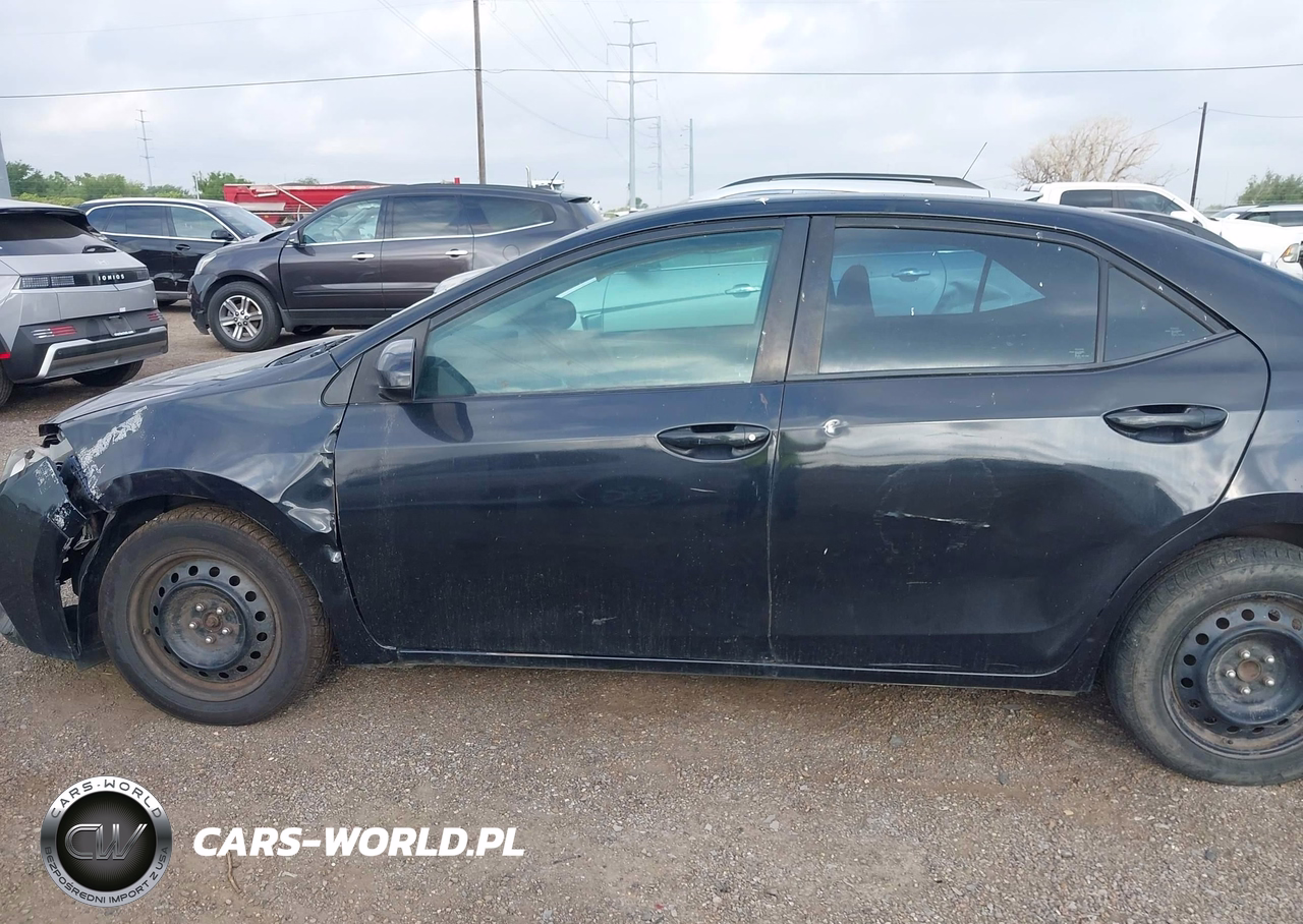 2015 Toyota Corolla Le VIN:5YFBURHE6FP198034 - 14