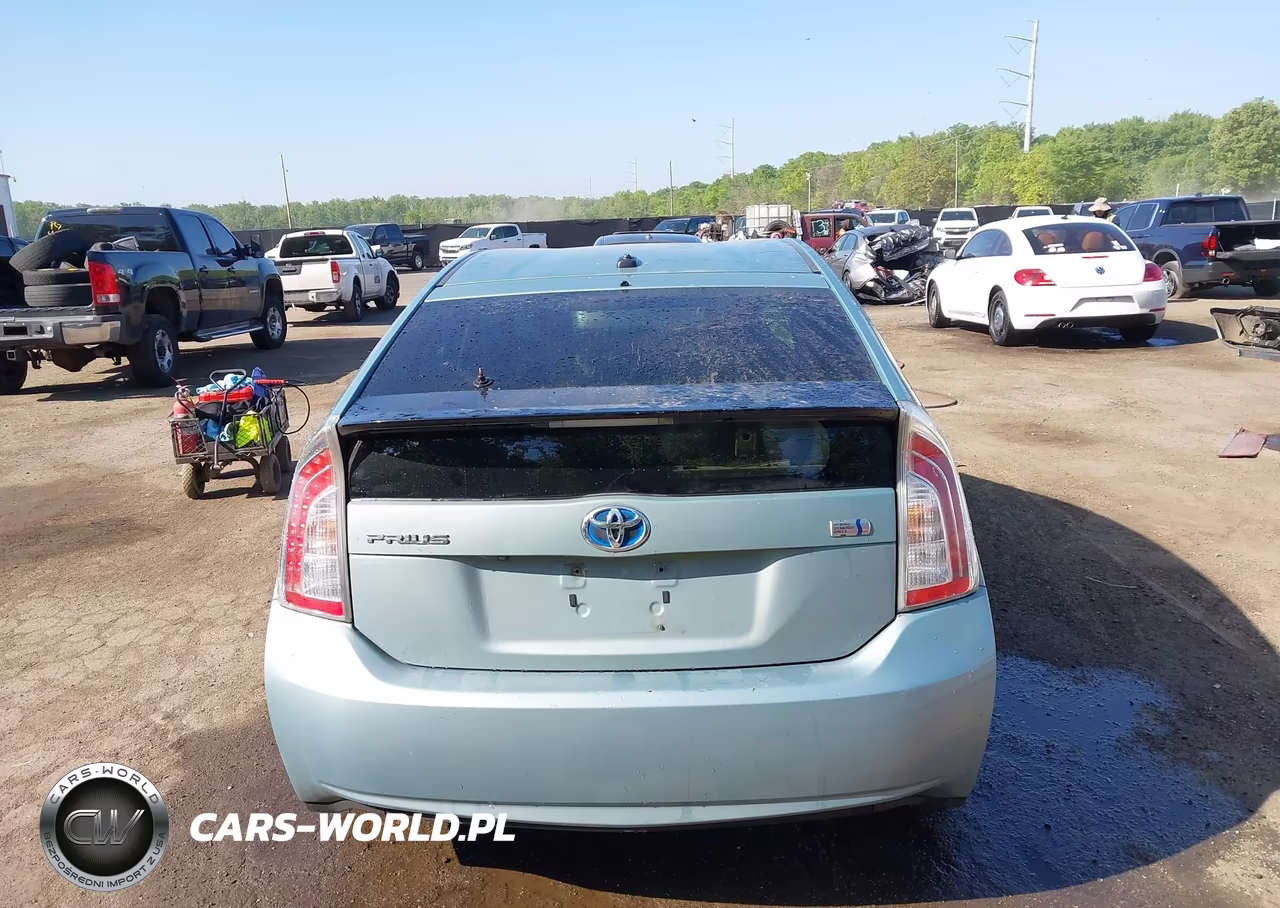 2015 Toyota Prius Four VIN:JTDKN3DU1F1913863 - 16
