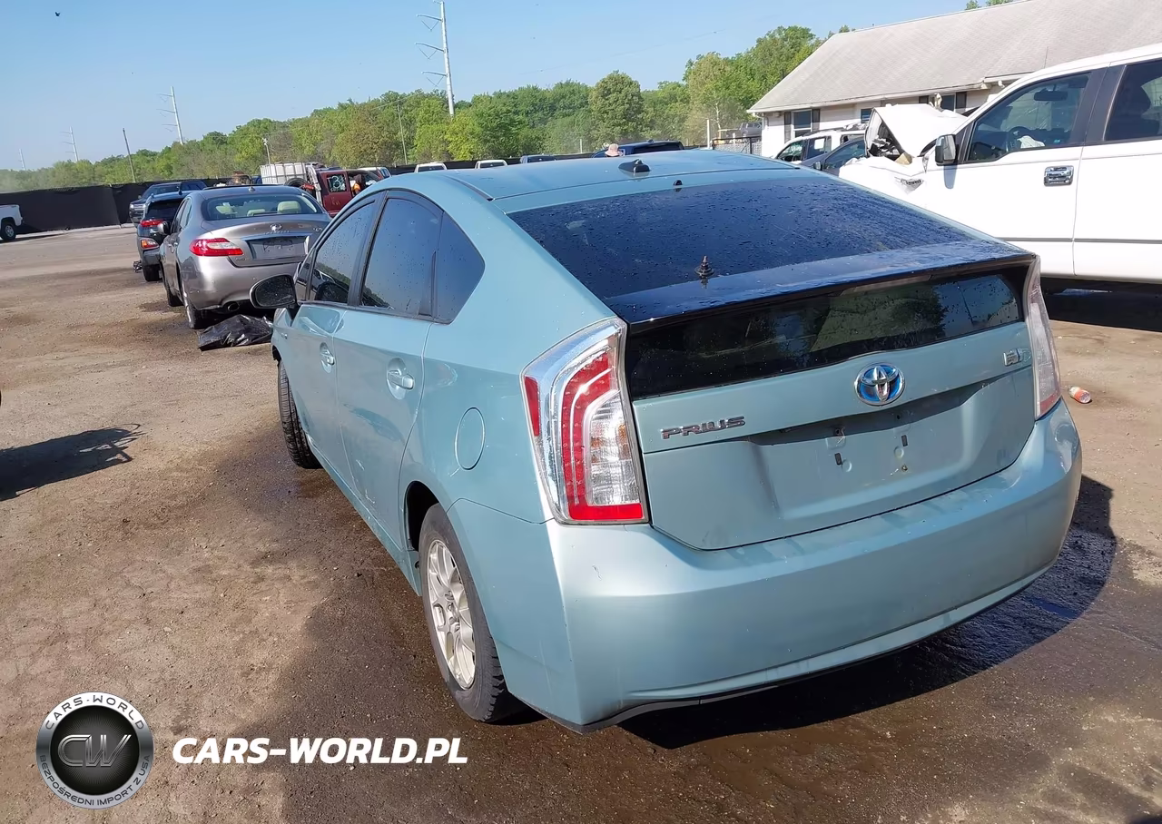 2015 Toyota Prius Four VIN:JTDKN3DU1F1913863 - 3