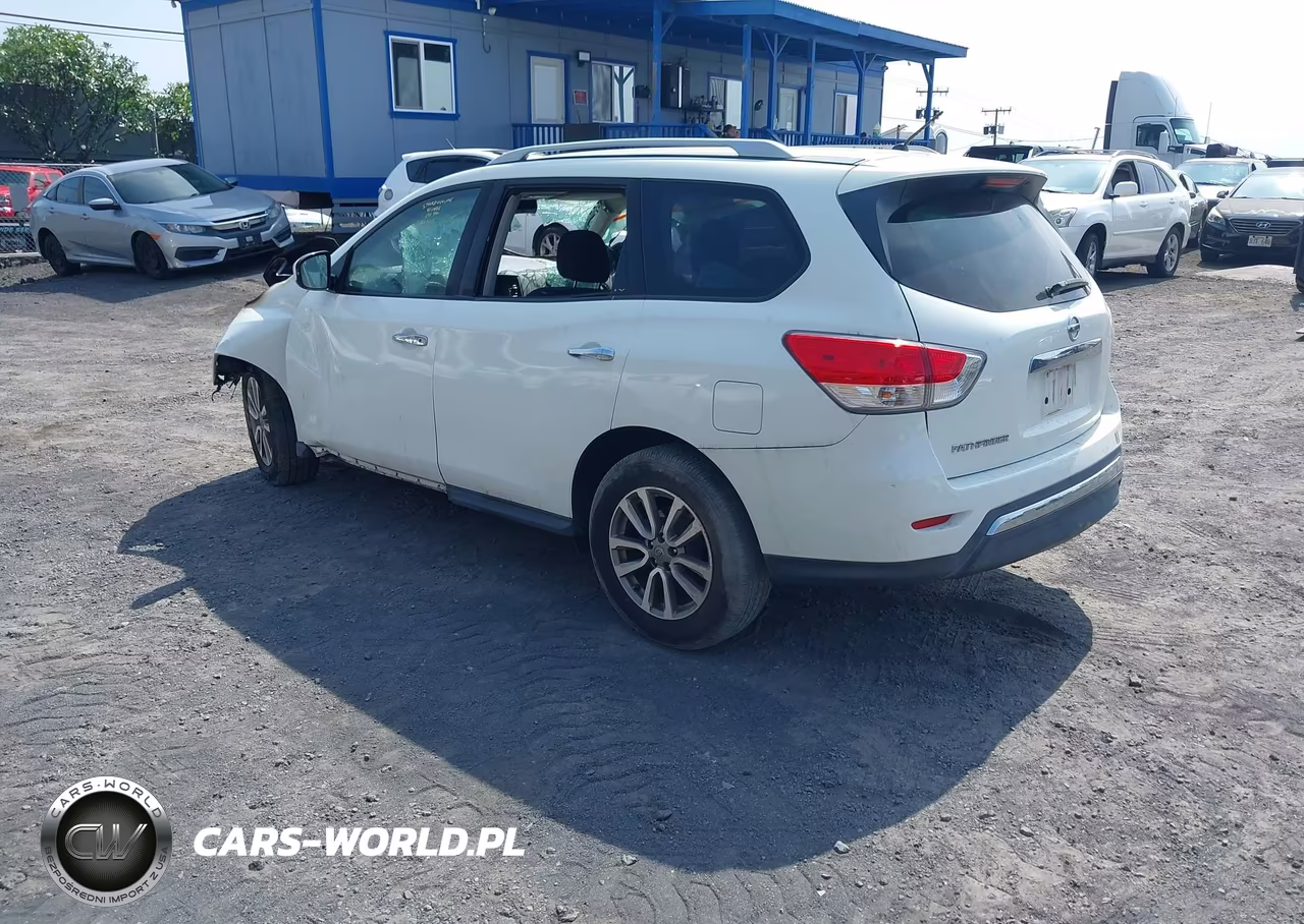 2015 Nissan Pathfinder S VIN:5N1AR2MN9FC684321 - 3
