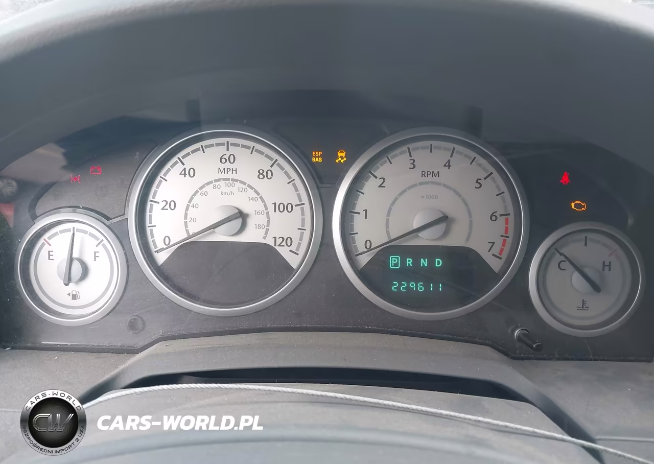 2008 Chrysler Town & Country Lx VIN:2A8HR44H18R678167 - 7