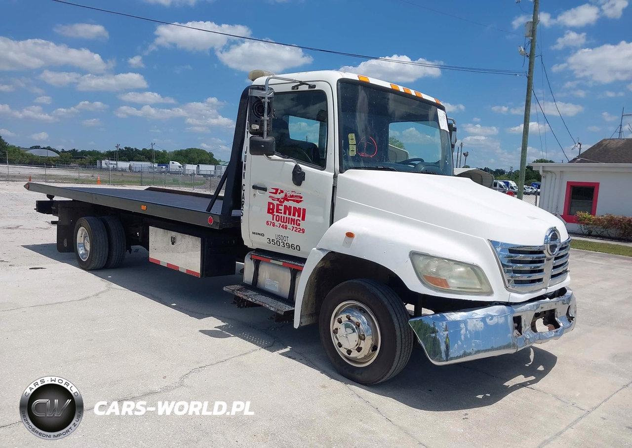 2009 Hino 258
