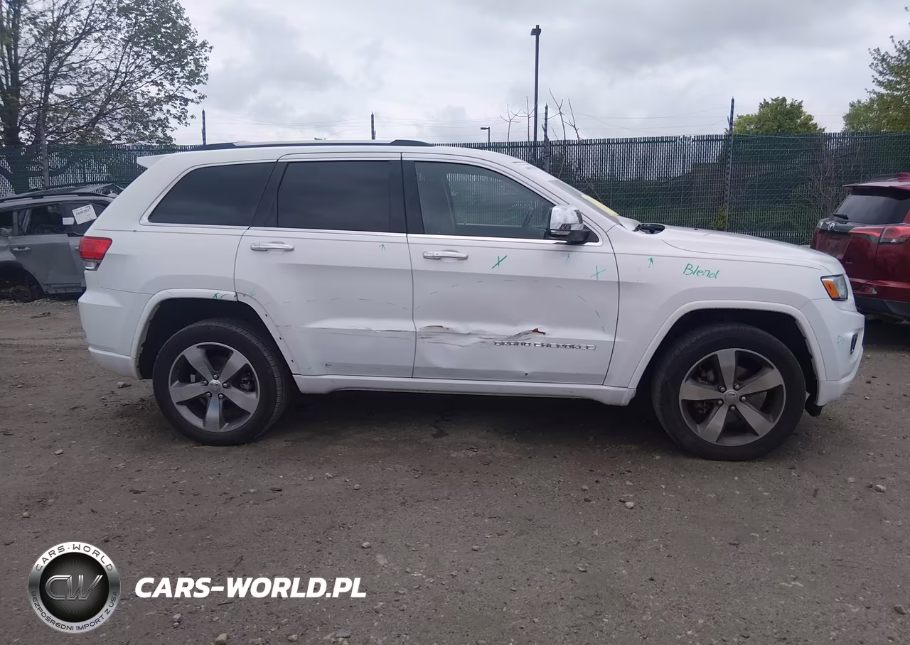 2015 Jeep Grand Cherokee Overland VIN:1C4RJFCG5FC797434 - 13