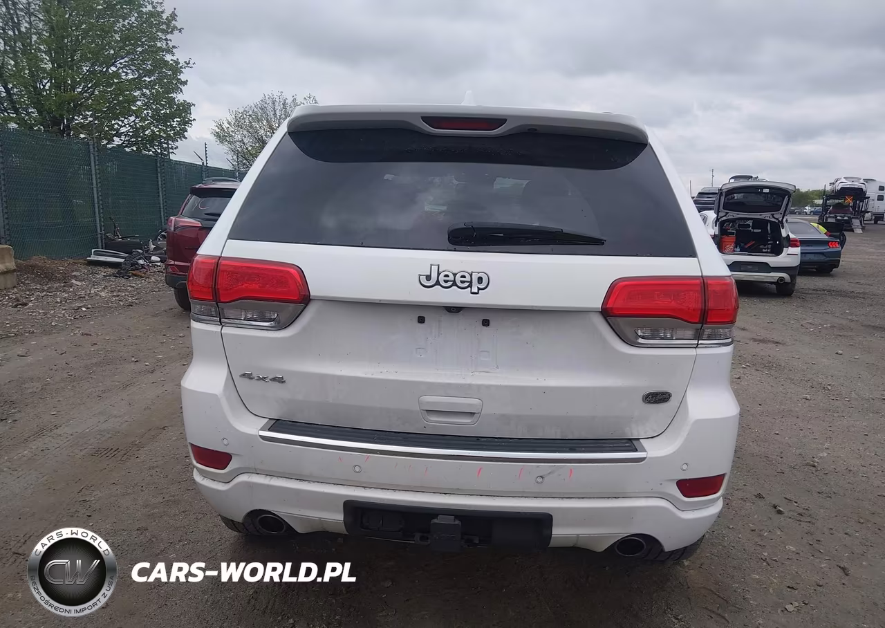 2015 Jeep Grand Cherokee Overland VIN:1C4RJFCG5FC797434 - 16