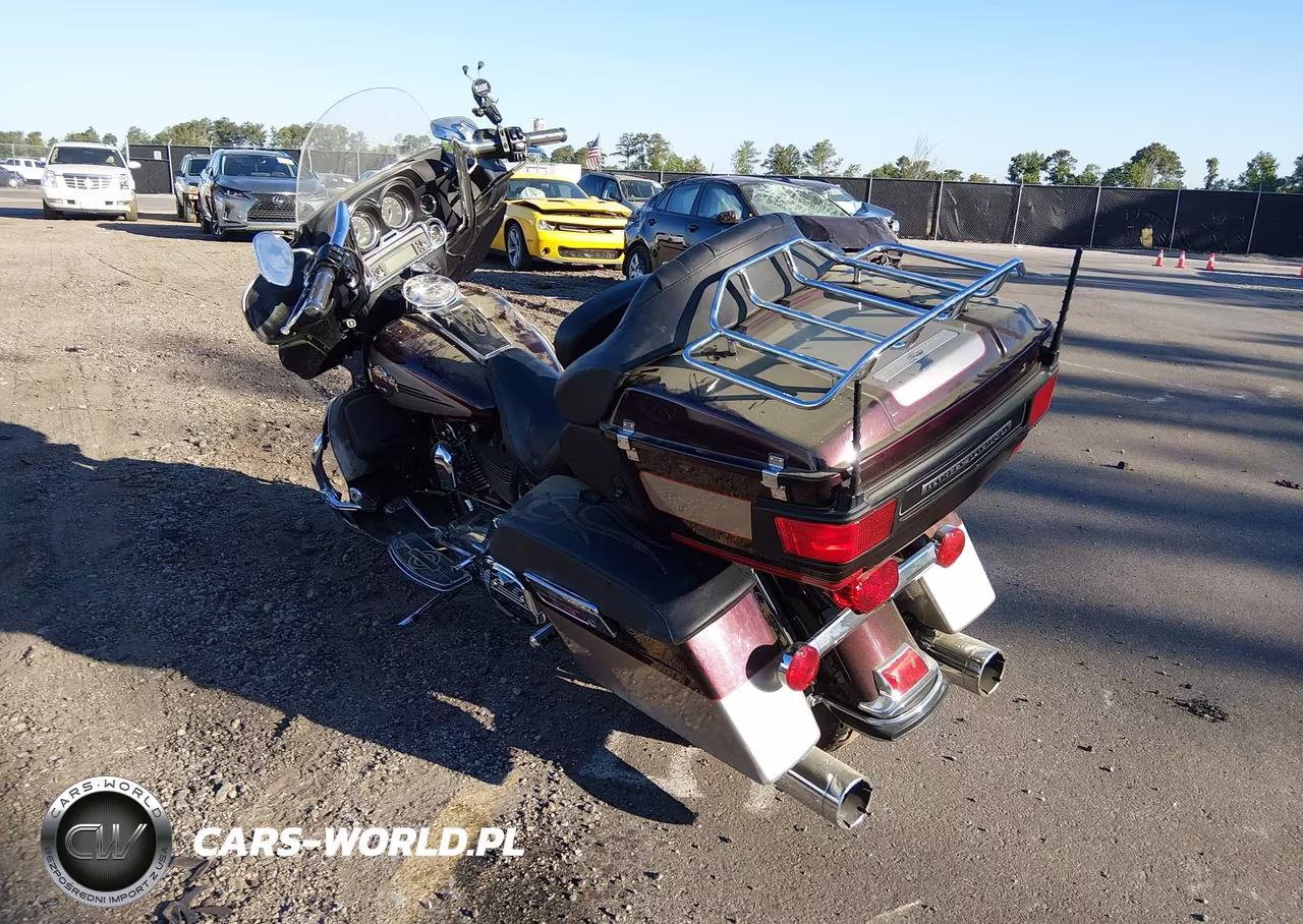 2007 Harley-Davidson Flhtcui VIN:1HD1FC41X7Y665876 - 3