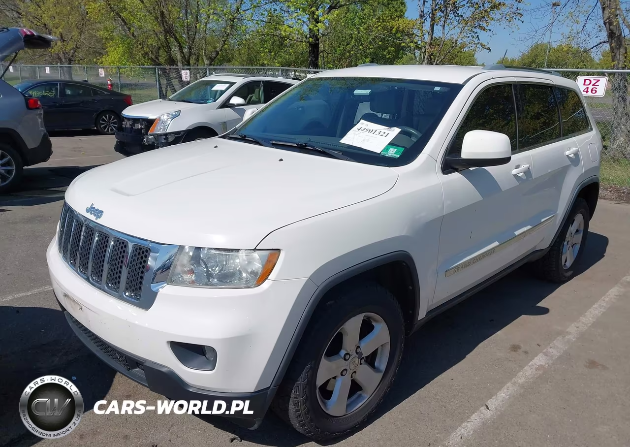 2011 Jeep Grand Cherokee Laredo VIN:1J4RR4GG4BC563846 - 2
