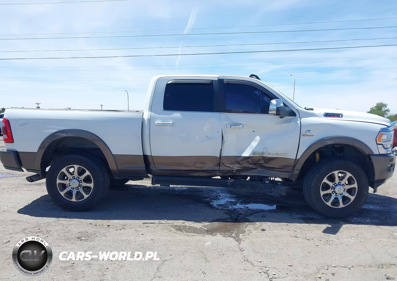 2019 Ram 2500 Longhorn 4X4 6'4 Box VIN:3C6UR5GL2KG562220 - 13