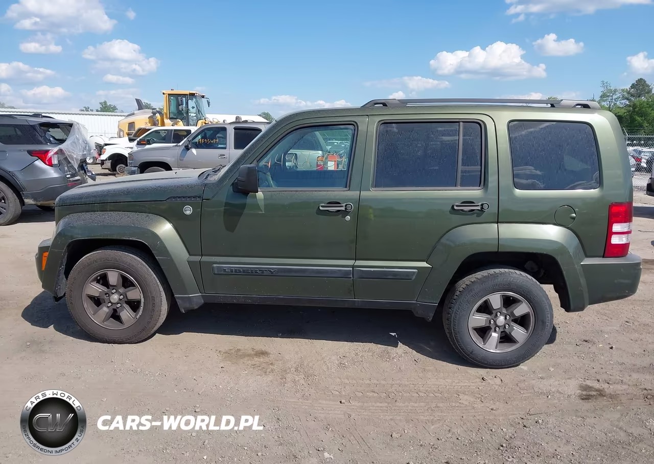 2008 Jeep Liberty Sport VIN:1J8GN28K38W250075 - 14