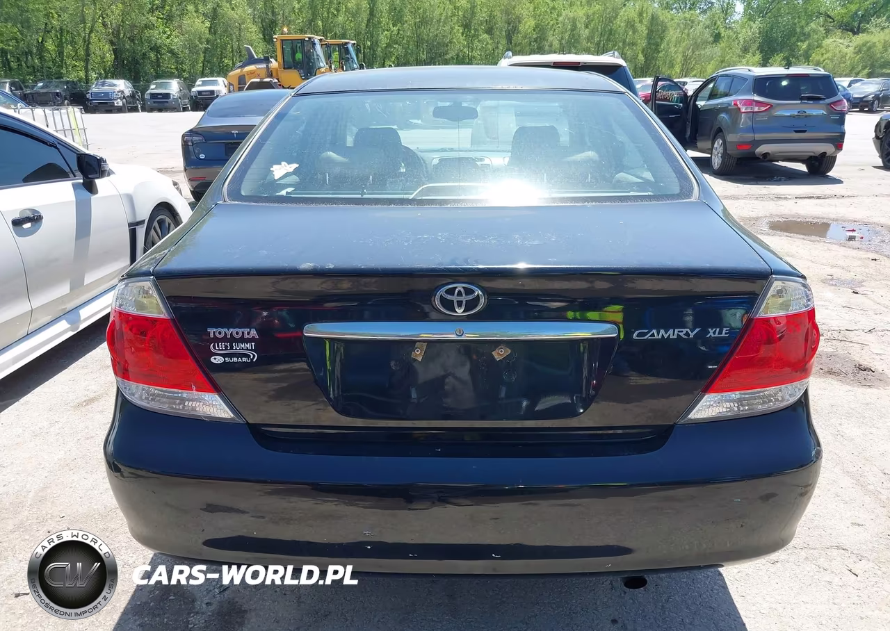 2005 Toyota Camry Xle VIN:4T1BE30K45U013049 - 17
