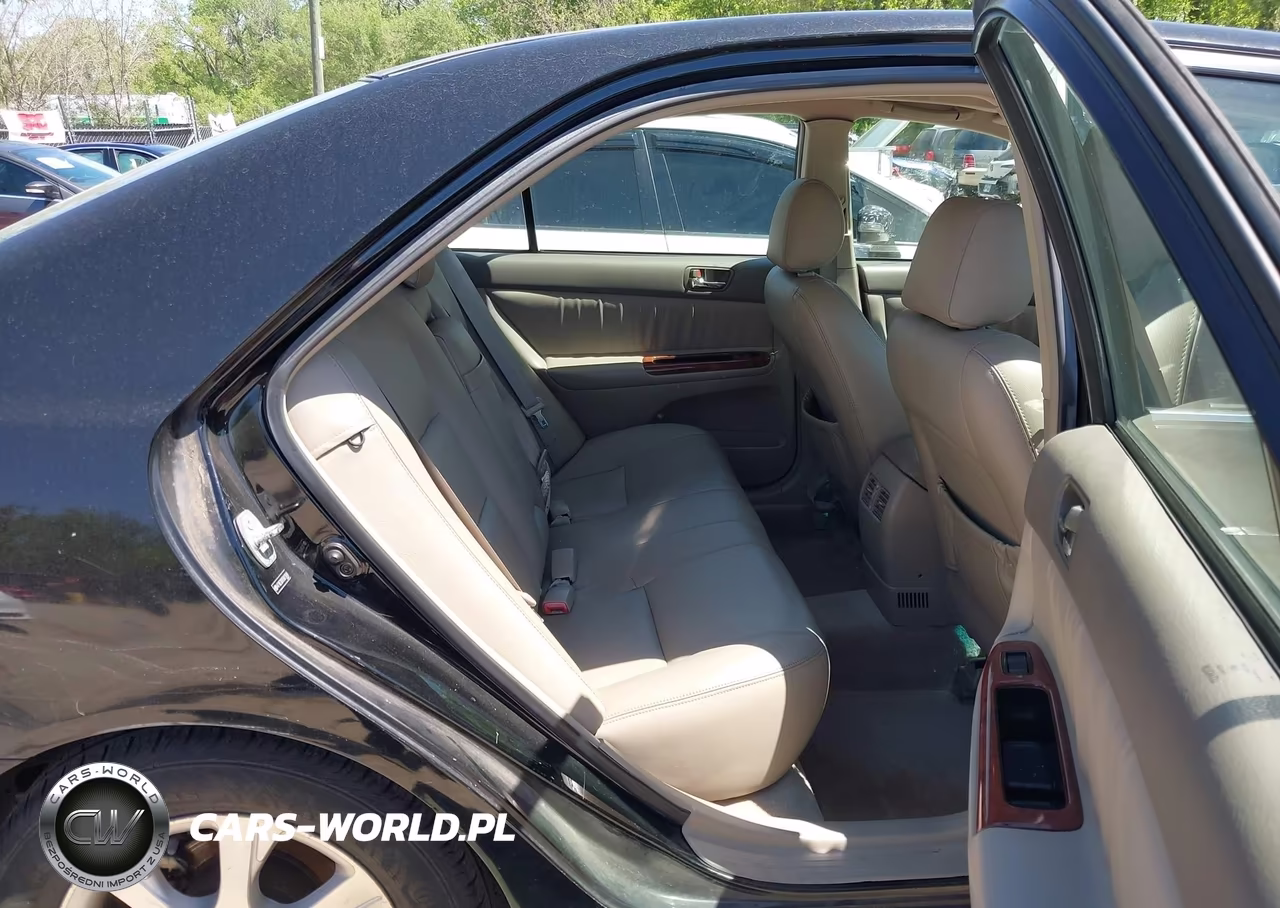 2005 Toyota Camry Xle VIN:4T1BE30K45U013049 - 8